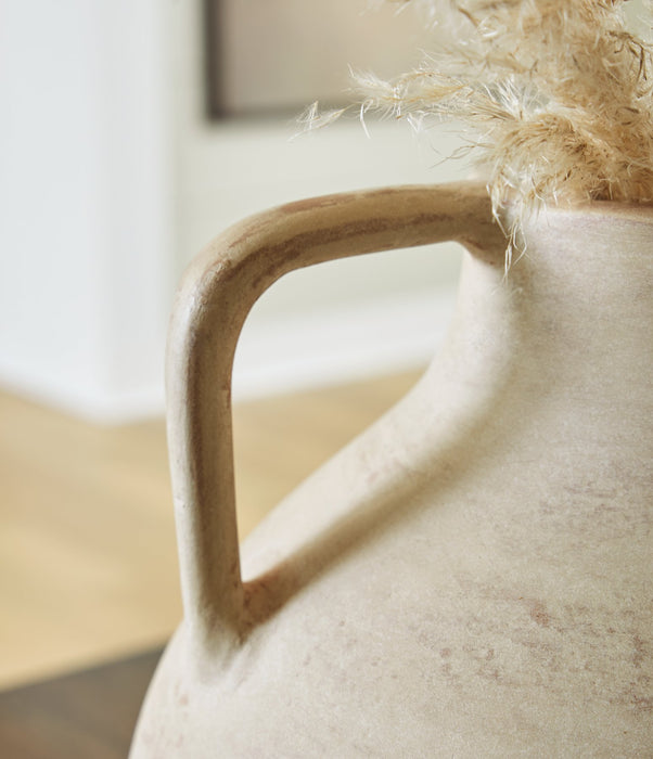 Justy Vase - Peak Furniture (CO) 