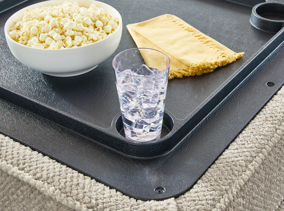 Calnita Living Rom Set - Peak Furniture (CO) 