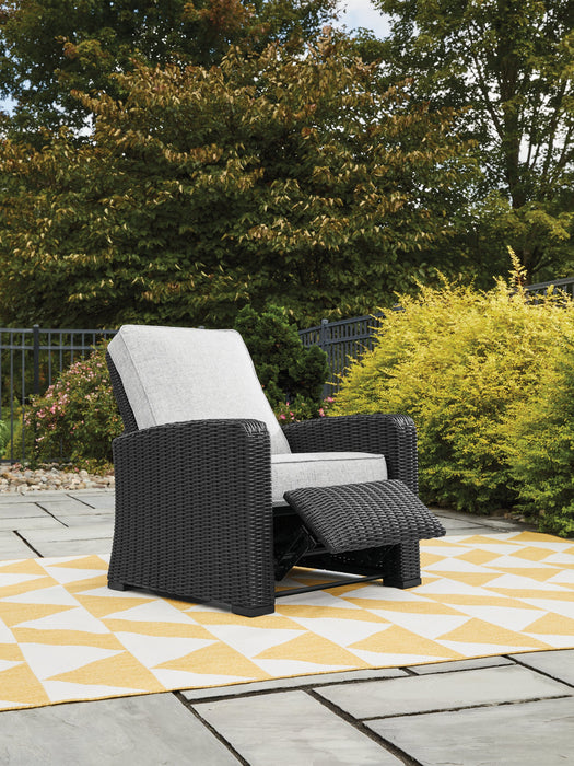 Beachcroft Outdoor Recliner